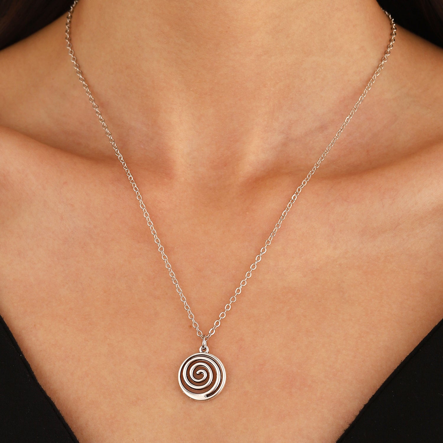 Men's And Women's Necklaces Retro Simple High Quality Vortex Eardrops Earrings Popular Accessories