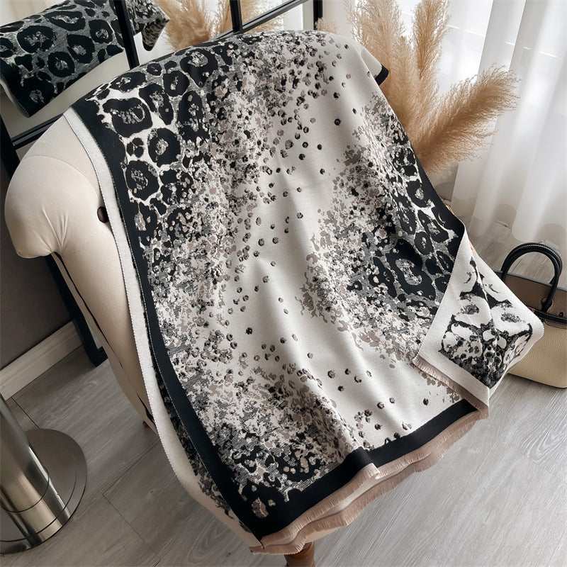 Nouvelle écharpe foulard de personnalité mode pour femmes
