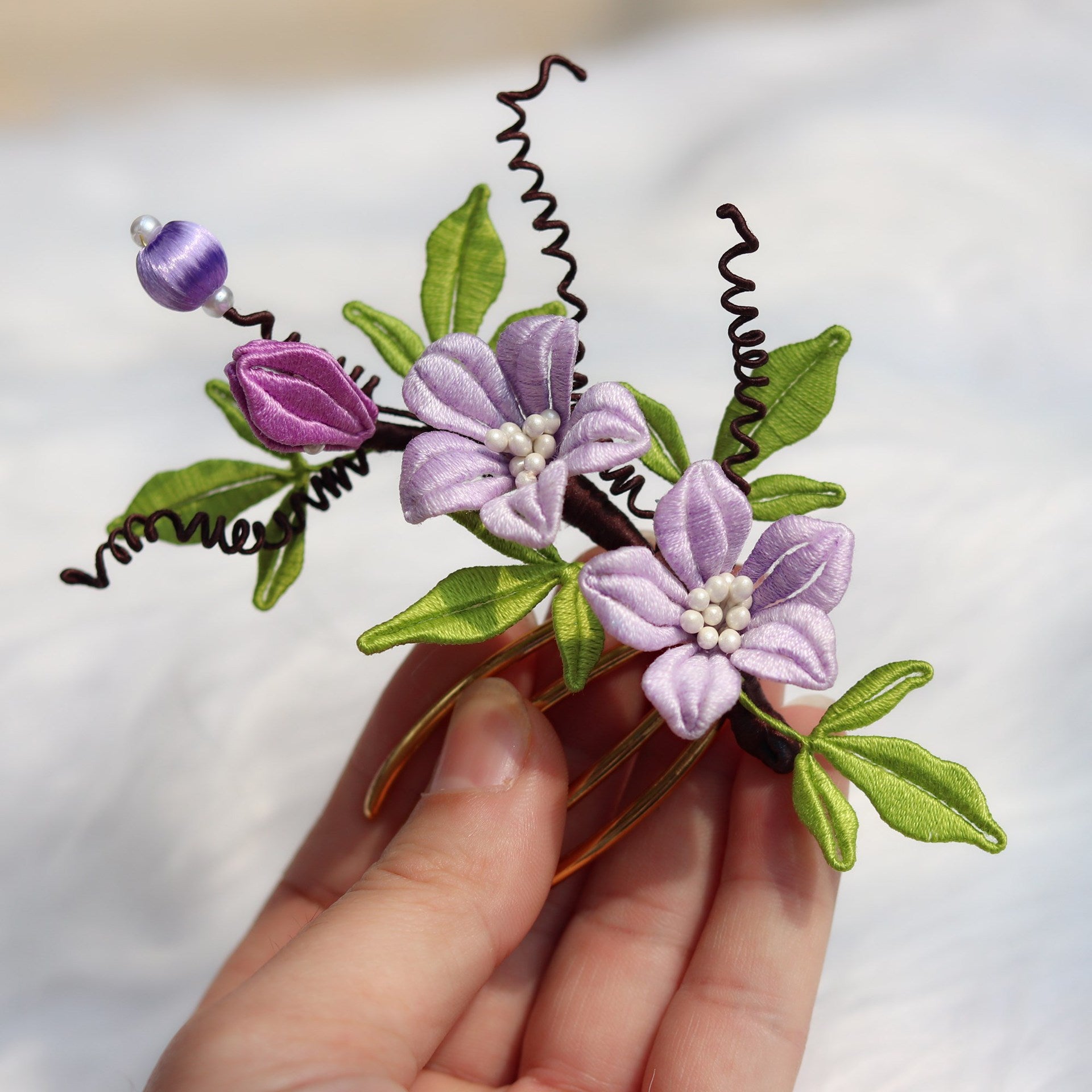 Flower-entangled Hair Accessories Morning Glory