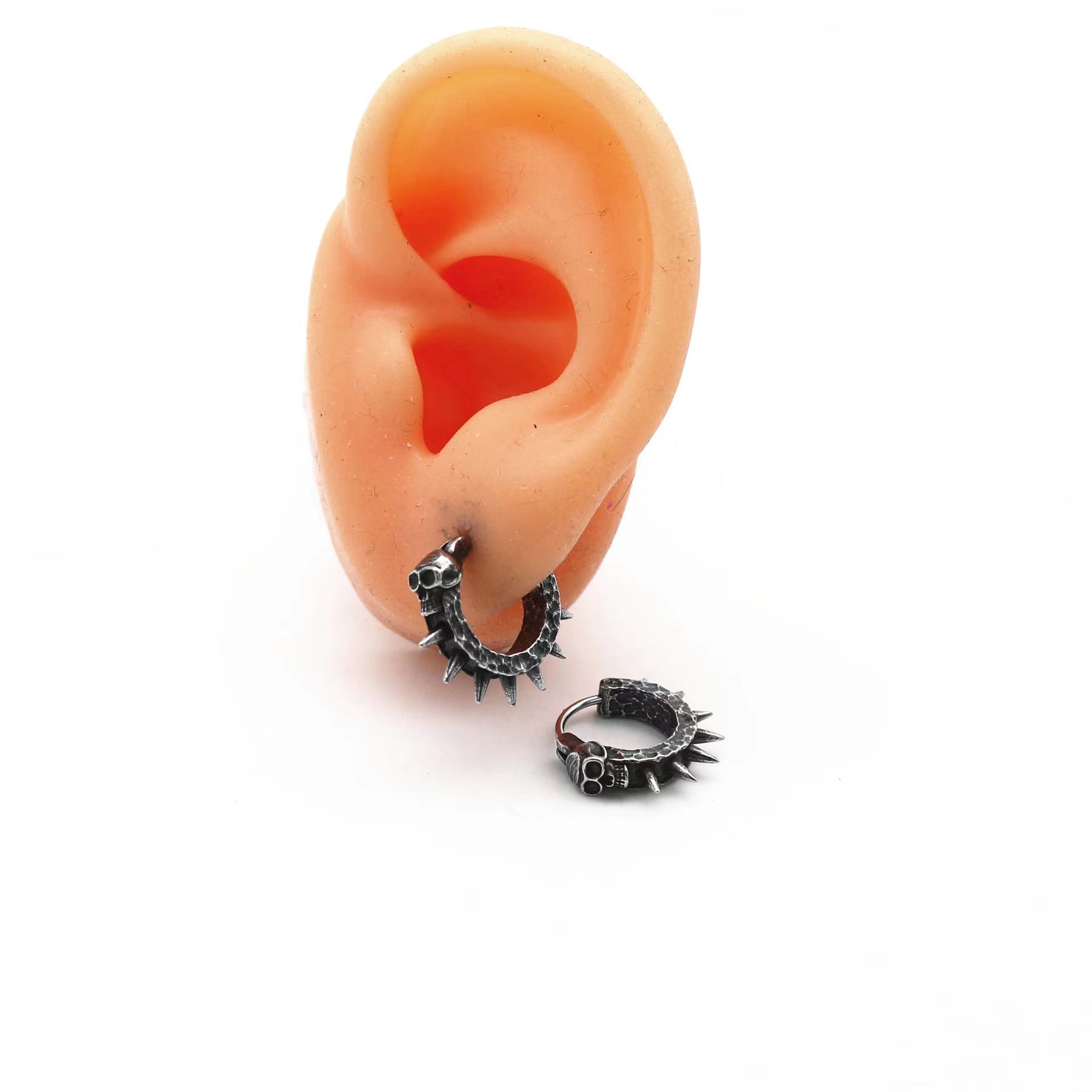 Copper Plastic Punk Motorcycle Men's And Women's Cool Earrings Retro Black