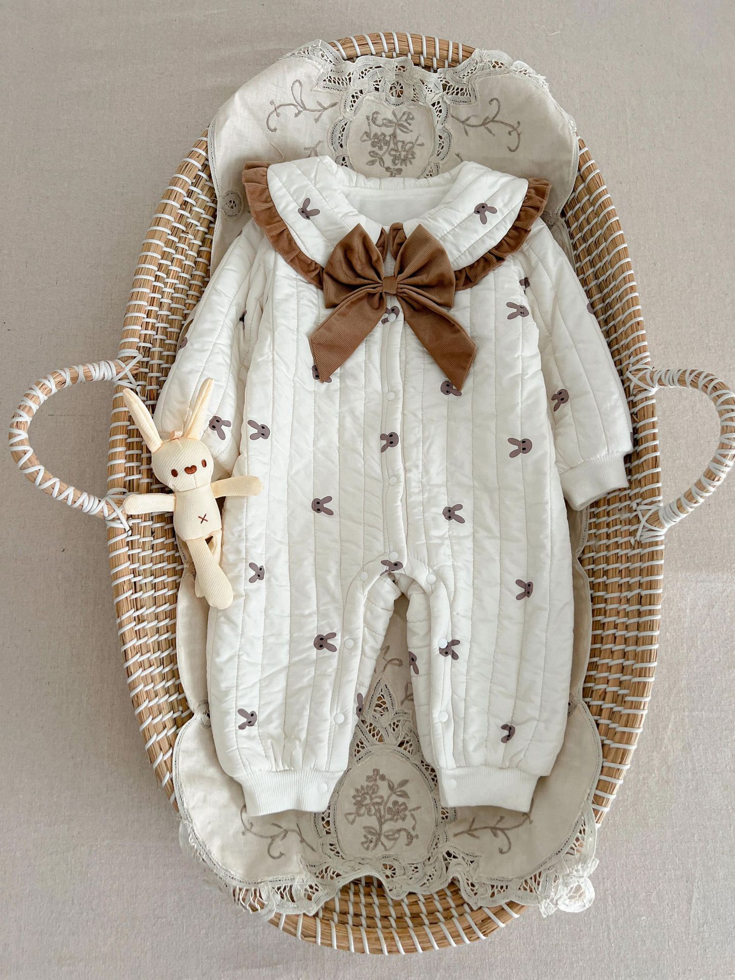 Baby And Infant Winter Clothes Quilted Jumpsuit Baby Girl Cute Super Cute Romper Newborn Korean Style Bow Romper