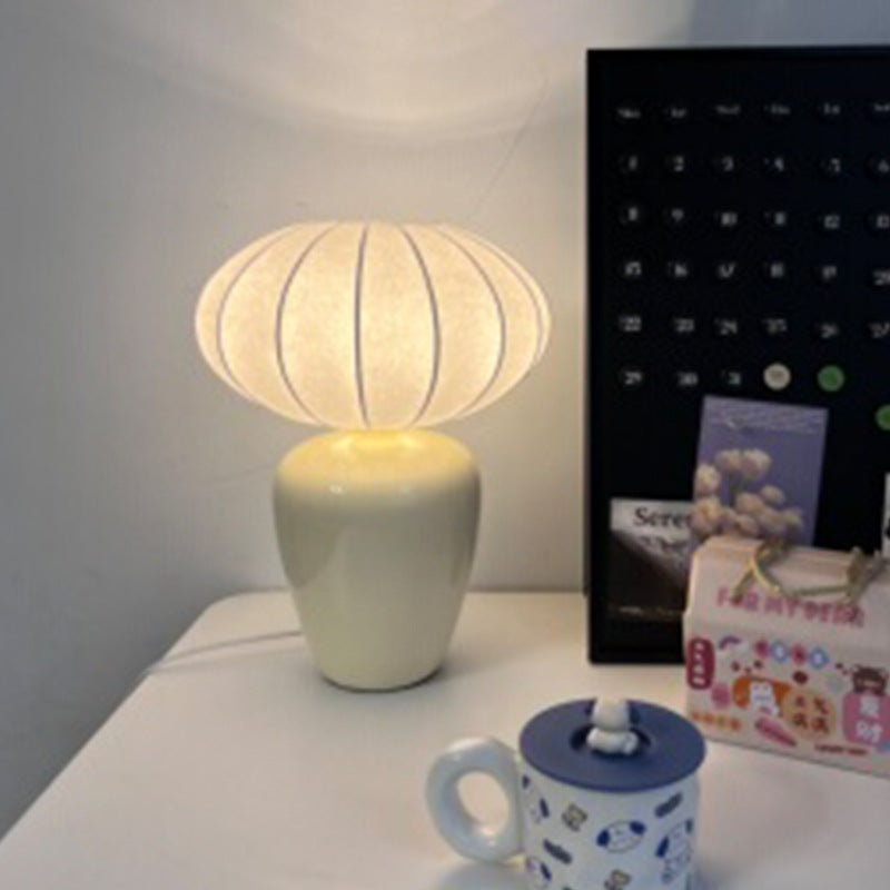 Ceramic Retro Personalized Creative Atmosphere Light Luxury Bedside Decorations Table Lamp
