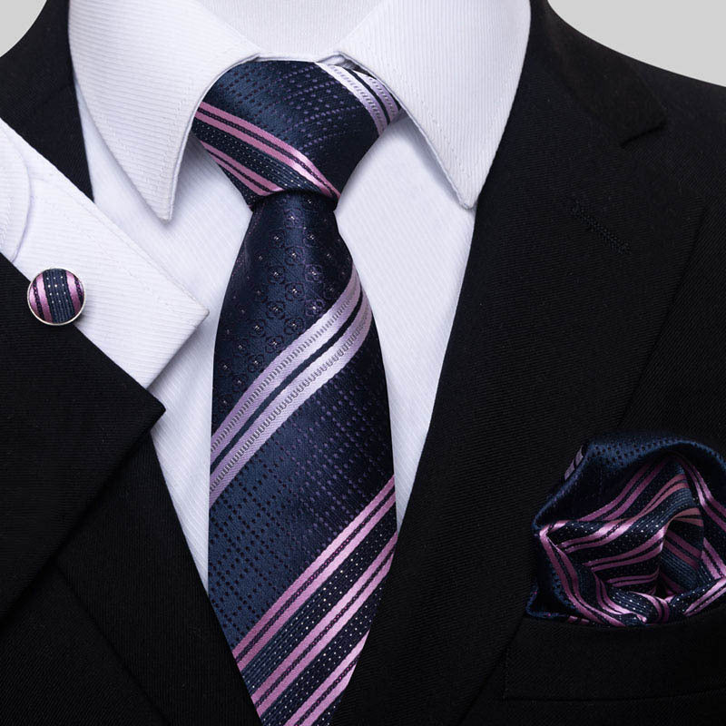Ensemble cravate, pochette et boutons de manchette élégant pour hommes