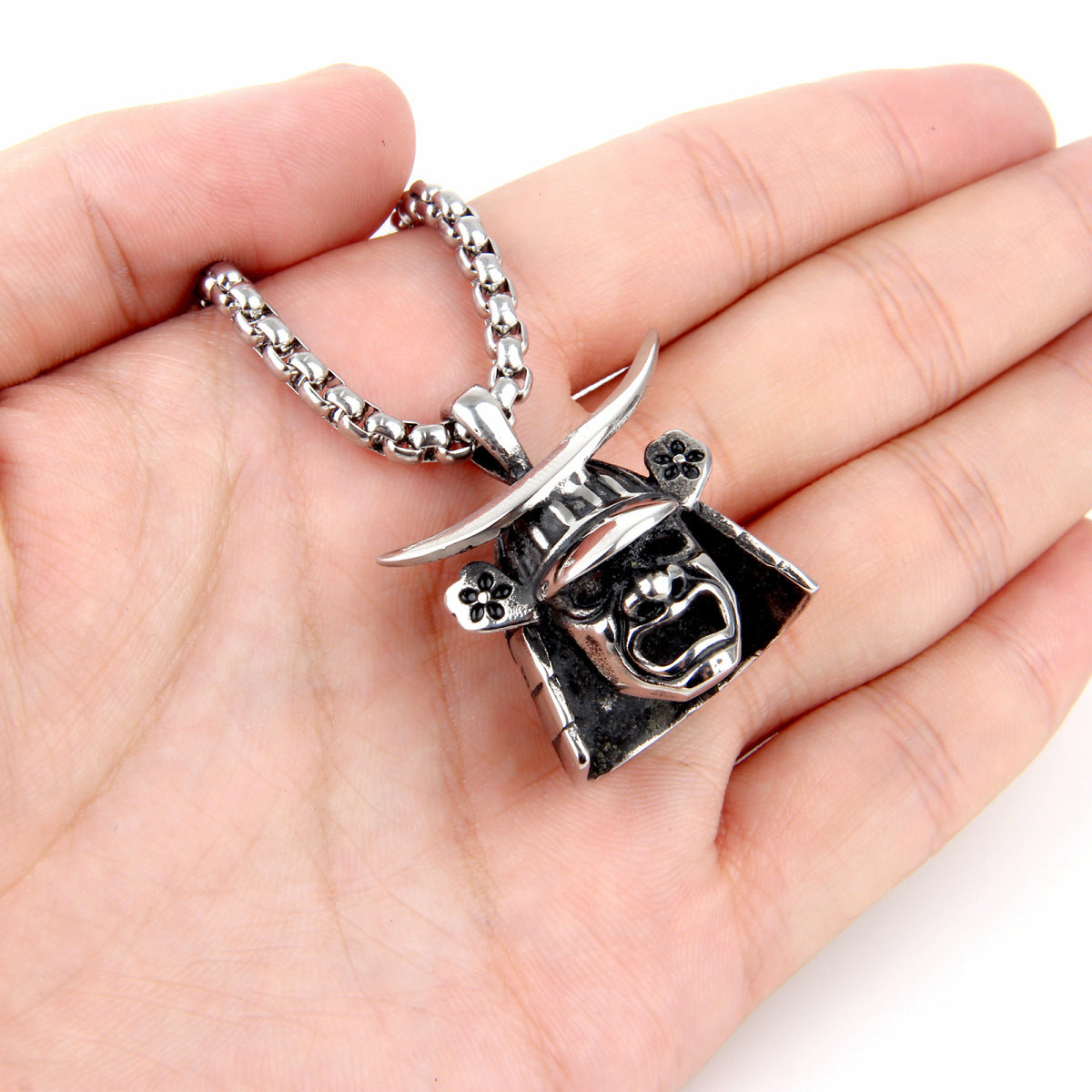 Stainless Steel Men's Ornament Retro Titanium Steel Samurai Helmet Pendant Necklace