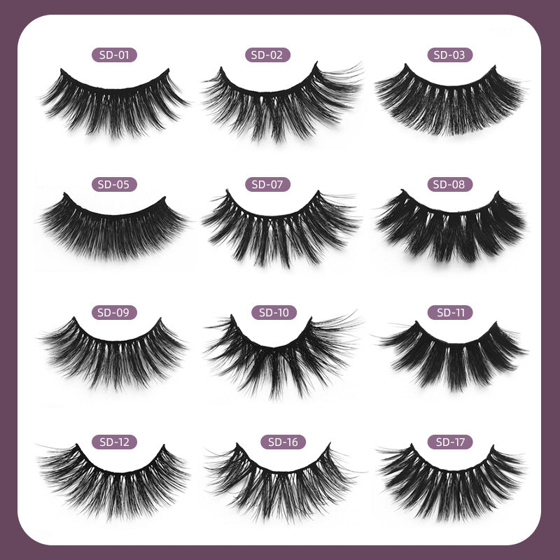 A Pair Of 3D Synthetic Synthetic False Eyelashes