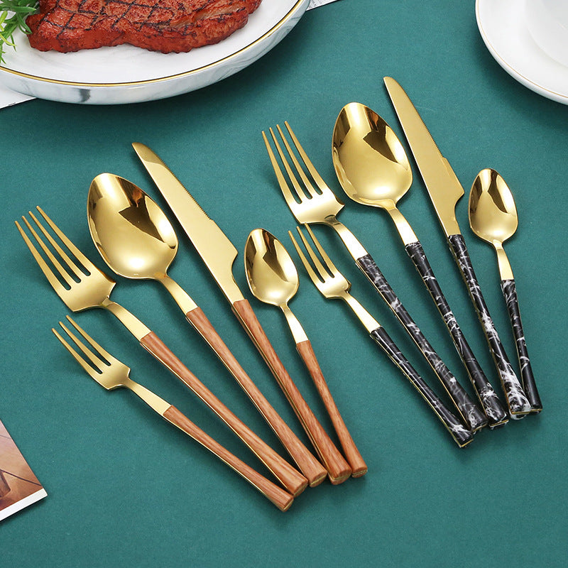 Couteau à steak, fourchette et cuillère à dessert en acier inoxydable