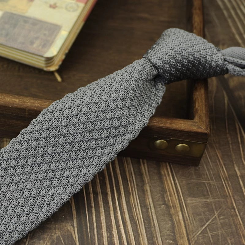 Cravate Tricotée Fine en Laine Style Universitaire pour Hommes et Femmes
