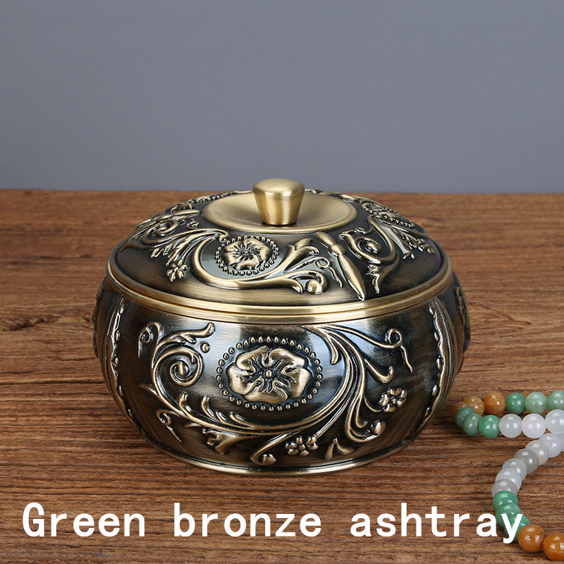 Retro European Style Creative Metal Personality Green Ancient Ashtray With Lid