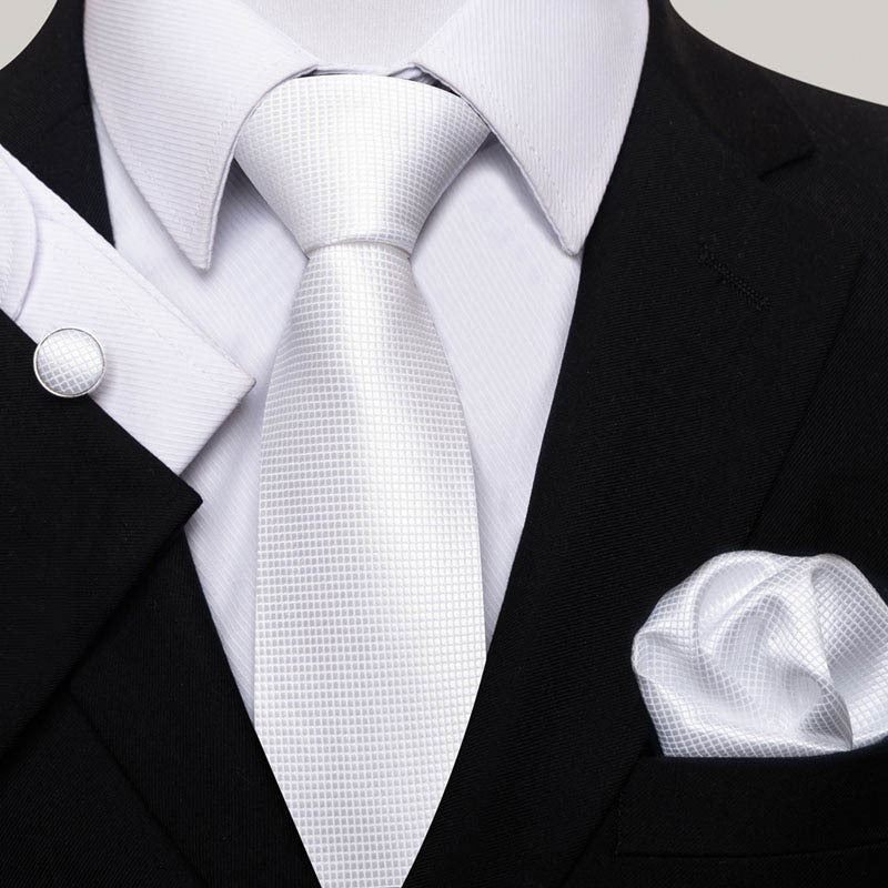 Ensemble cravate, pochette et boutons de manchette élégant pour hommes