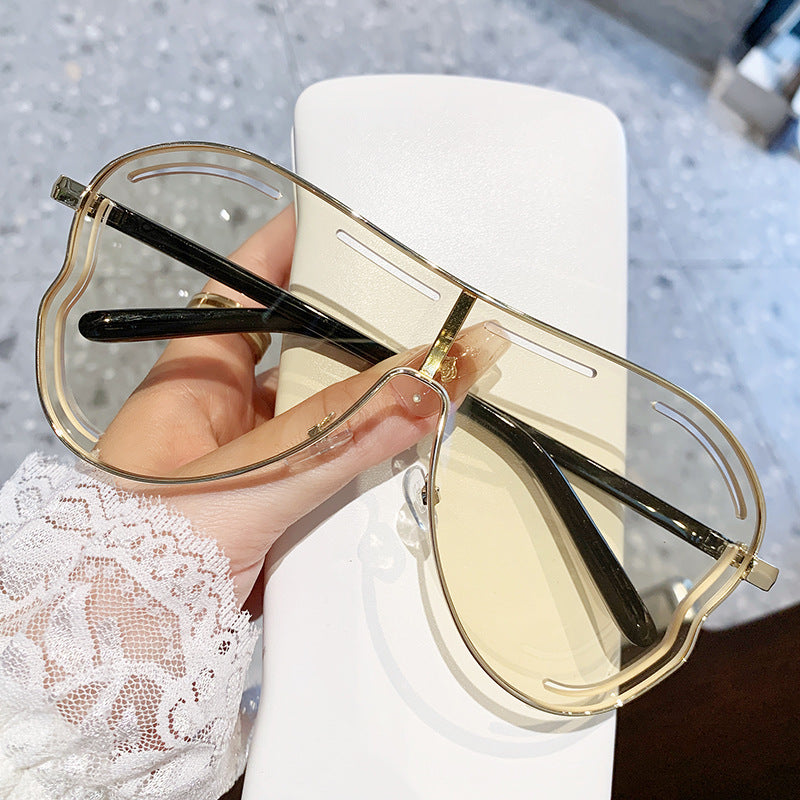 Large-frame Sunglasses With A High-end Feel For Women