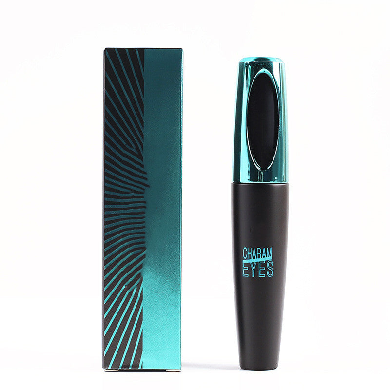 Mascara volume et courbe, anti-bavures et allongeant