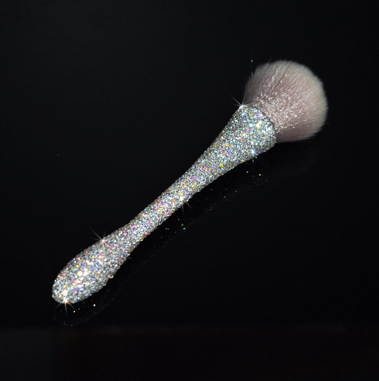 Ensemble de pinceaux de maquillage et gobelet incrustés de diamants