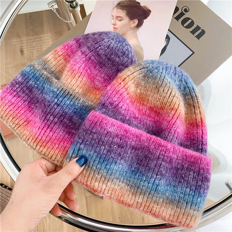 Women's Knitted Hat With Good Hand Feel In Winter