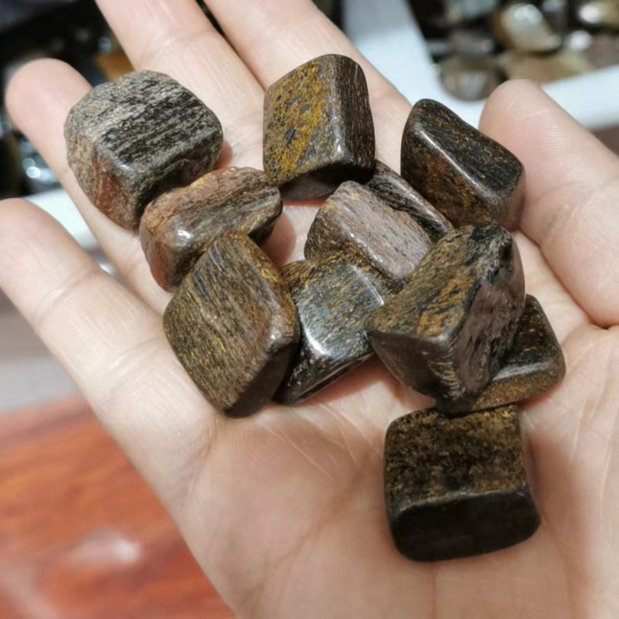 Natural Large Grain Polished Crystal Stone