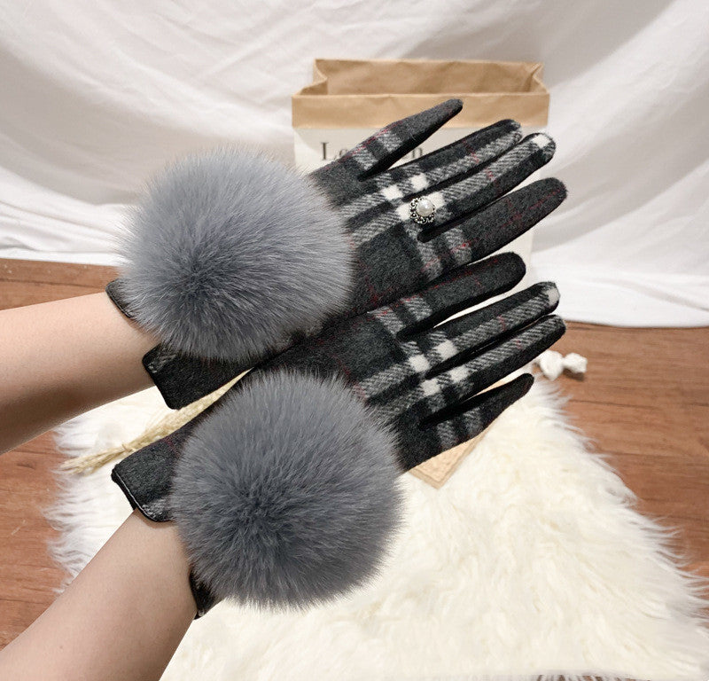 Gants à doigts en laine et cachemire avec boule de fourrure de renard oversize et motif écossais asymétrique