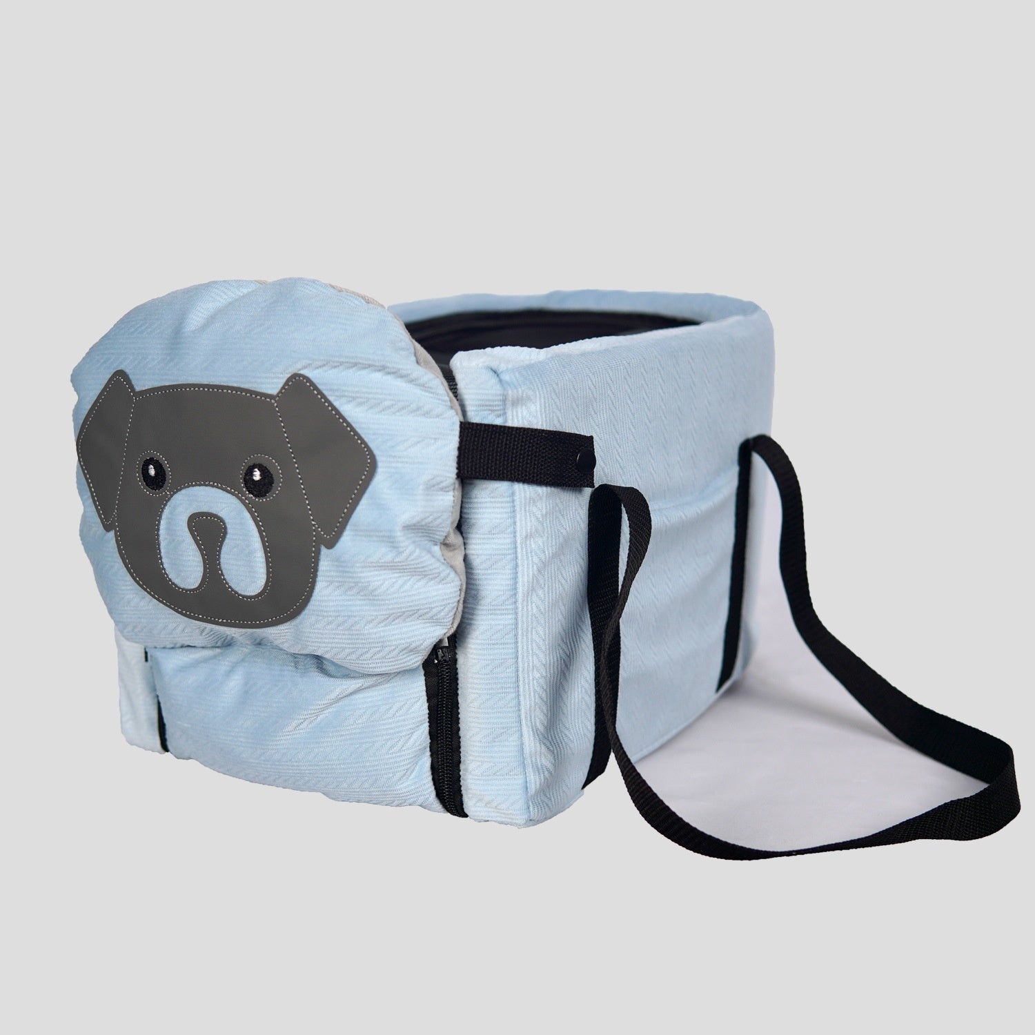 Les chats et les chiens sont sujets à transporter les sacs à dos de voyage, les sièges auto console et les accoudoirs de voiture.