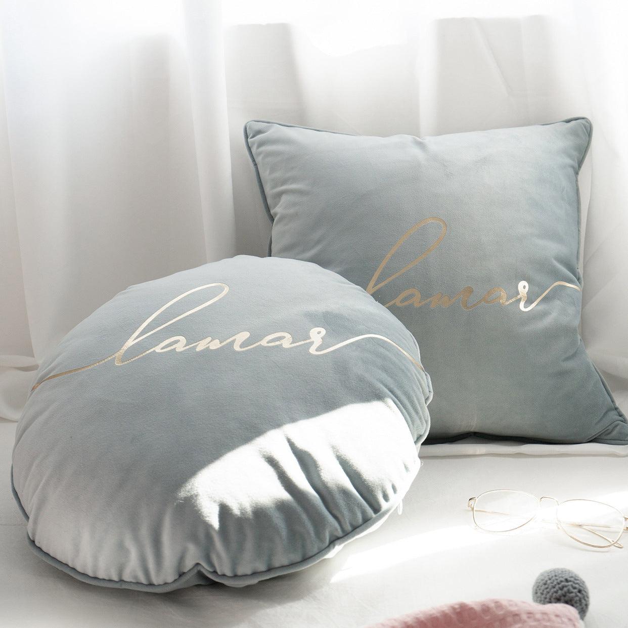 Nordic Style Ins Girl Heart Round Velvet Cushion Pillow