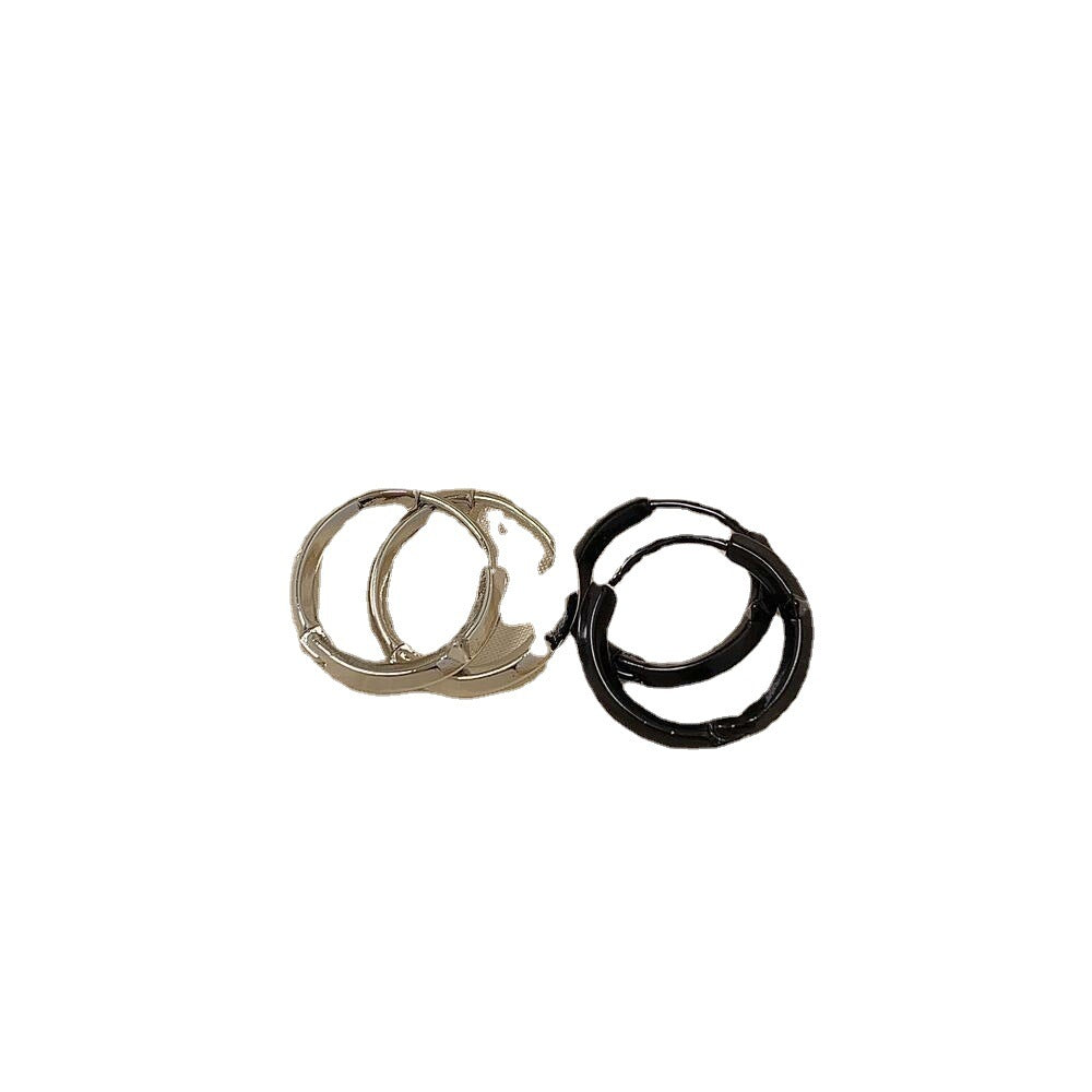 Minimally Designed Metal Star Shaped Earrings