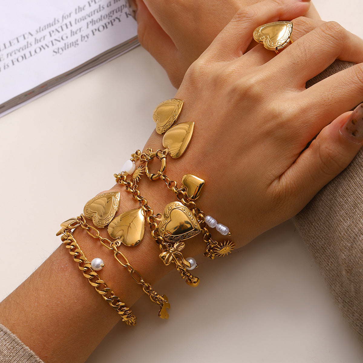 Love Chain Bracelet Fashion Titanium Steel Pearl Bow Bracelet
