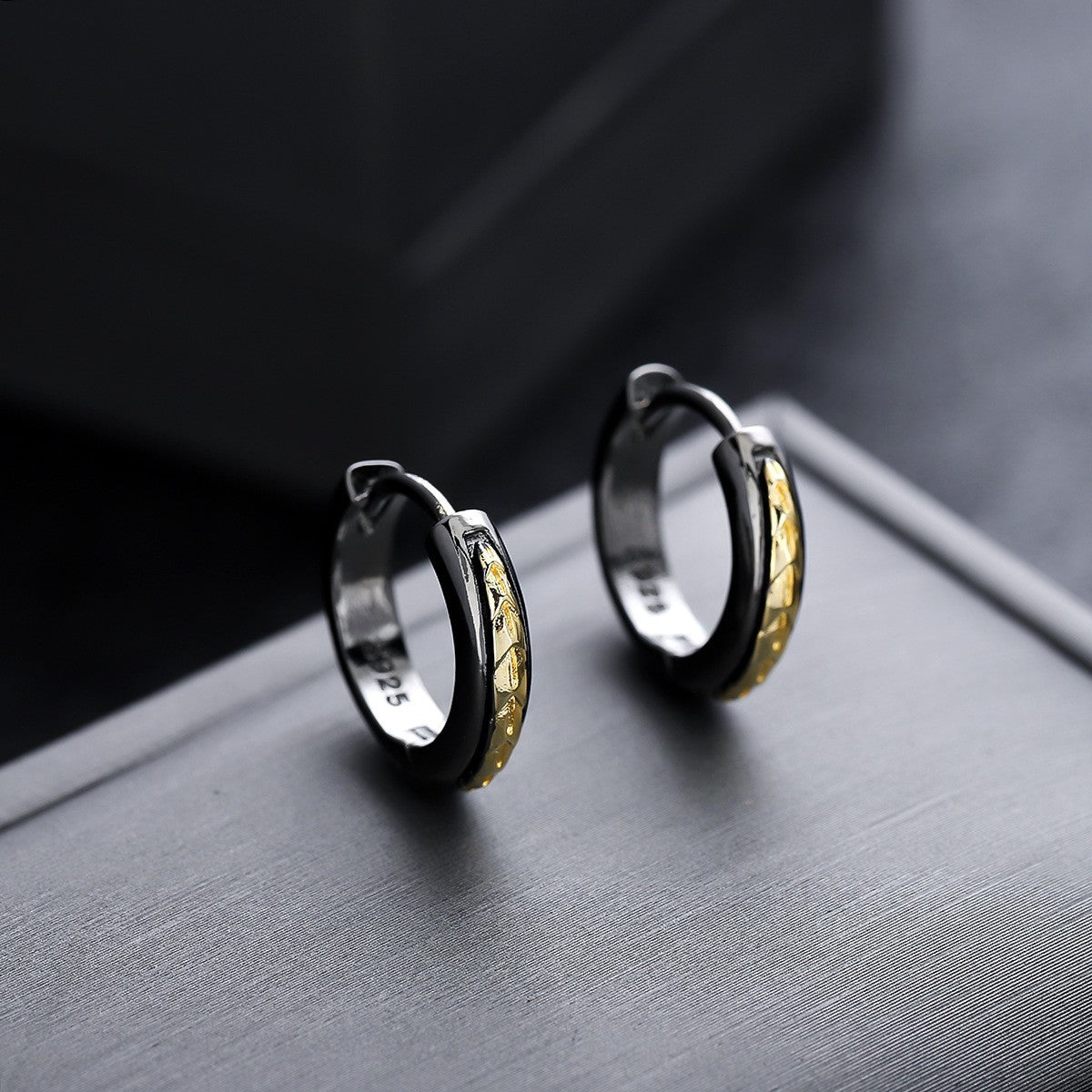 Trendy Men's Ear Studs & Ear Cuffs, High-End Unisex Earrings