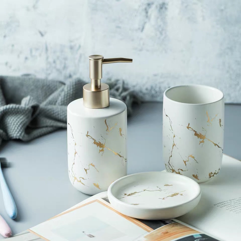 Ceramic bathroom toilet set
