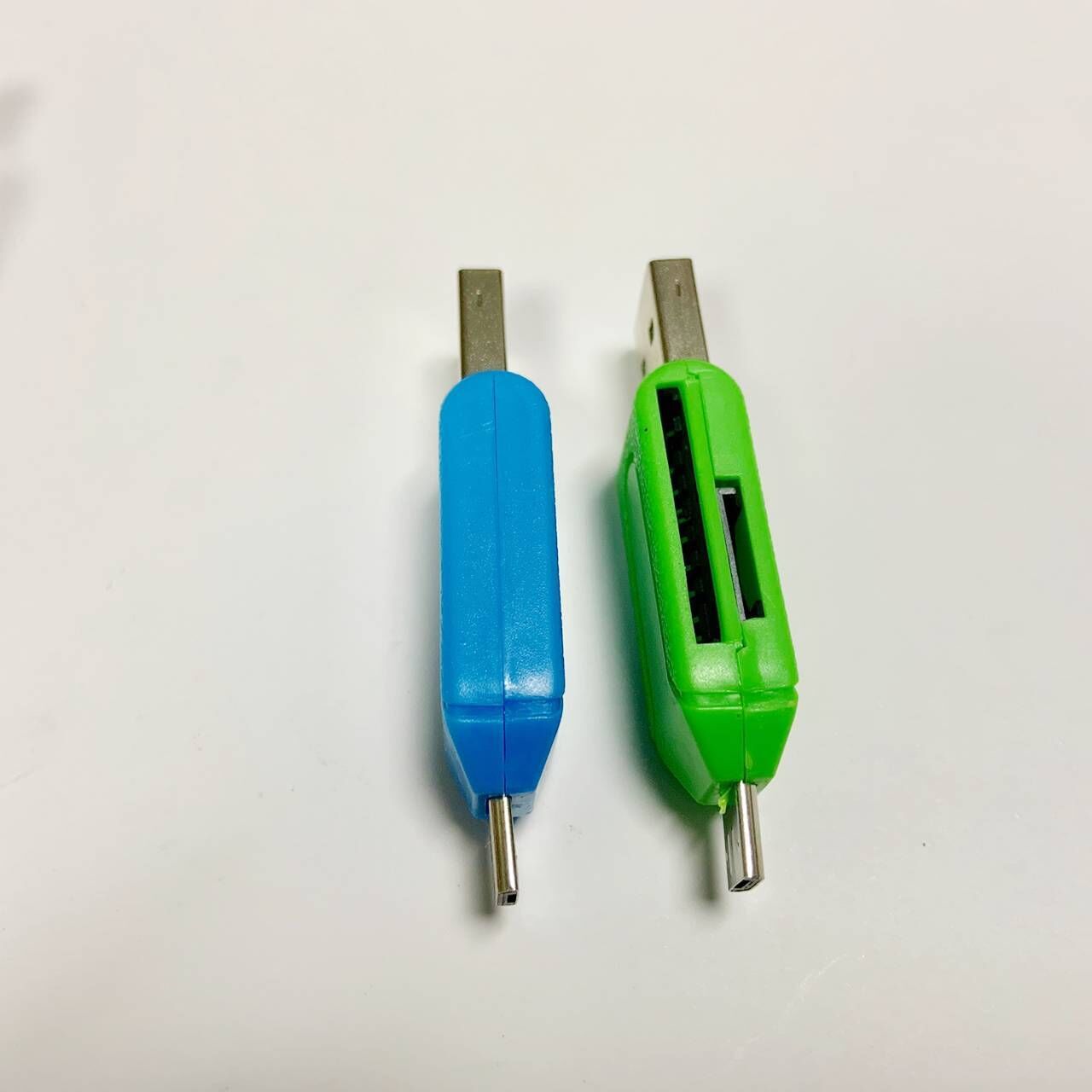 TF/micro SD multifunction card reader