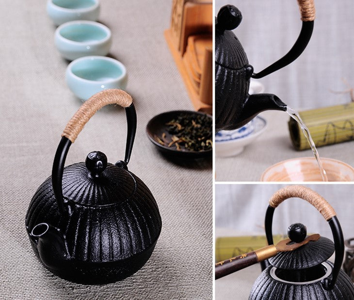 Akito 0.5 liter cast iron teapot