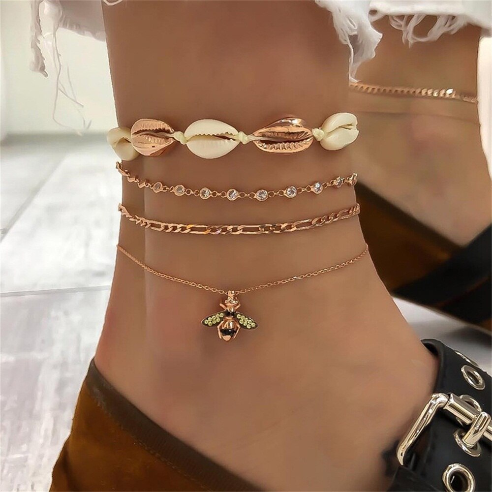 Cheville de plage populaire pour femme, coquille tissée, chaîne en diamant, pendentif abeille entièrement pavé, multicouche