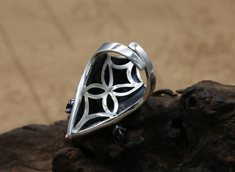 925 Sterling Silver Men's Retro Ring Is Capricious At First Sight