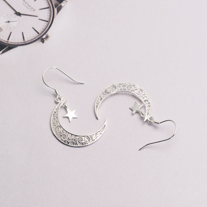 Hollow Xingyue Earrings