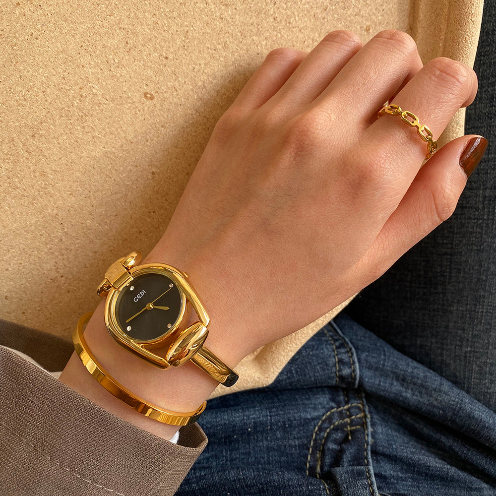 Metal chain quartz watch