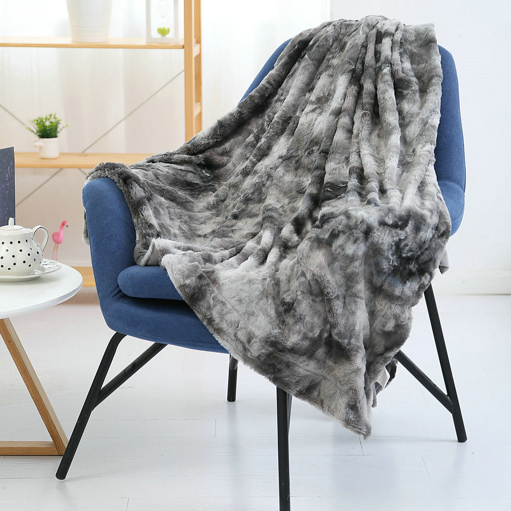 Flannel pv plush blanket
