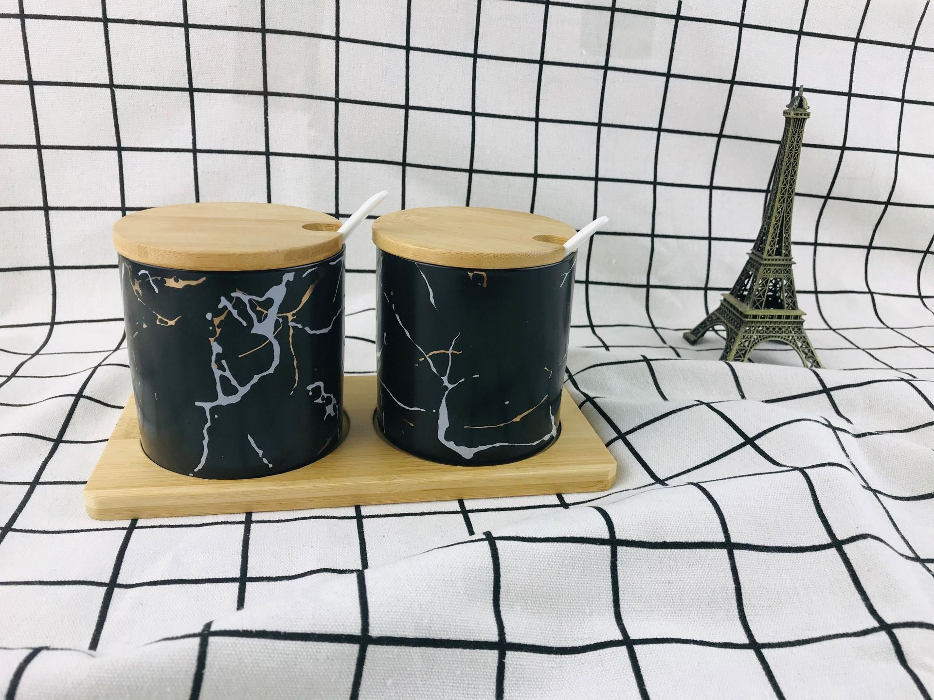 Japanese Creative Round Ceramic Seasoning Jar Kitchen Supplies
