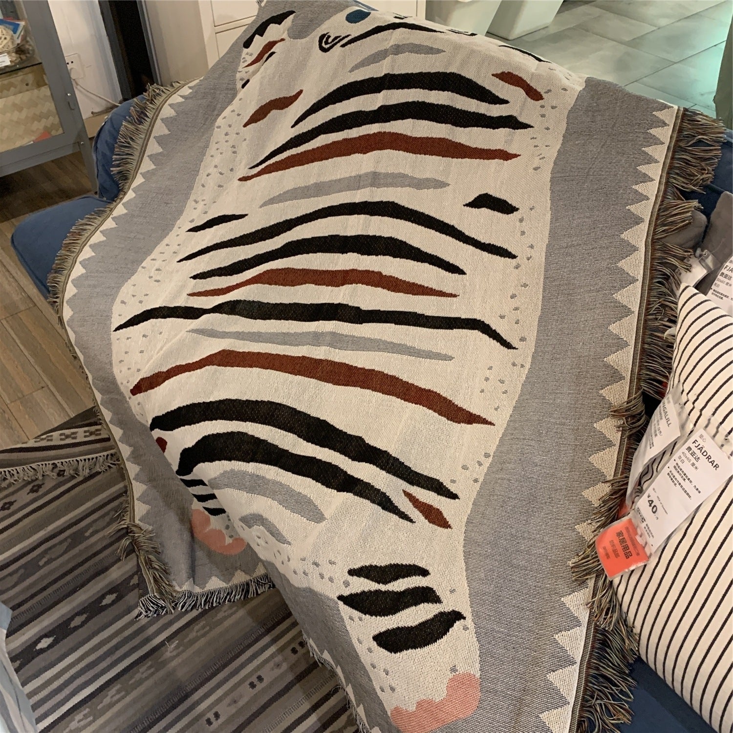 Decorative Tapestry Leisure Blanket Cover Blanket Air Conditioning Blanket Tiger Head