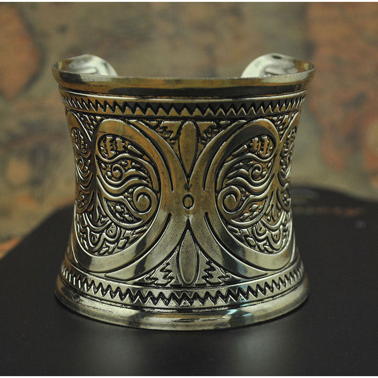 Retro Fashion Classic Carved Wide Bracelet Women