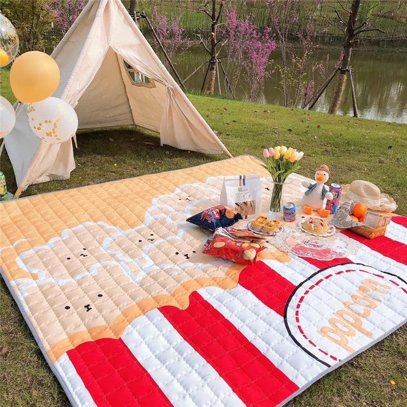 Net Red Black And White Wave Point Outdoor Moisture-Proof Mat Picnic Mat Lawn Cloth Girlfriends Spring Outing Mat Tent Beach Waterproof