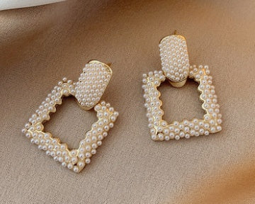 Temperament Pearl Earrings Female Earrings Korean Net Red Fashion High-End Atmosphere Earrings