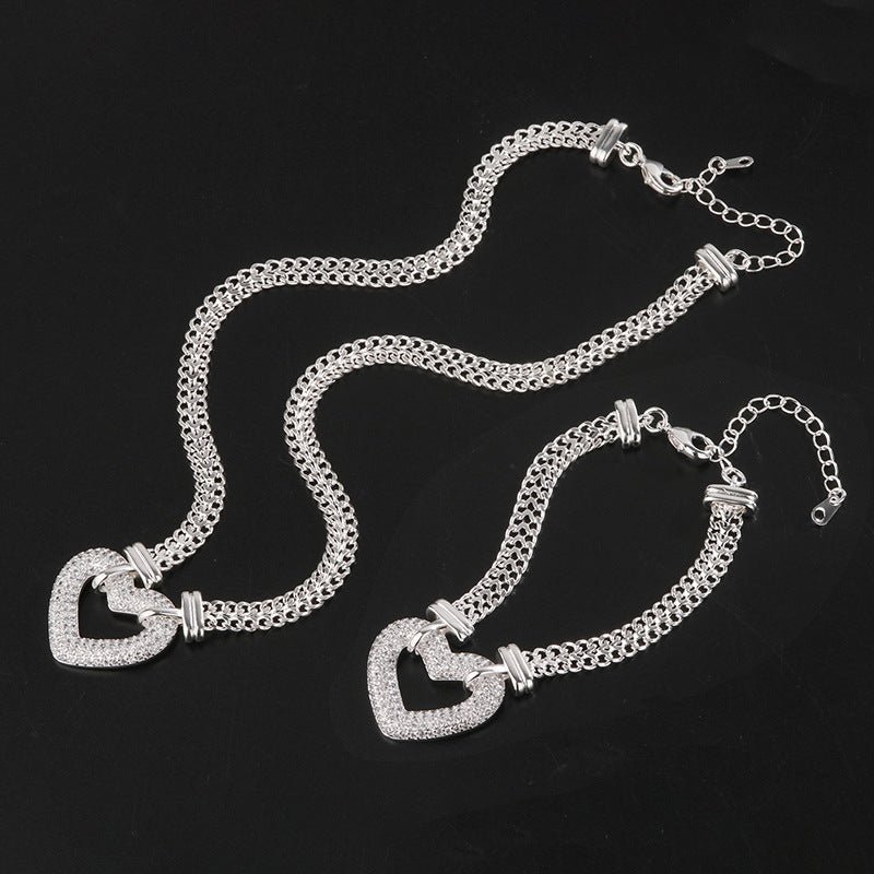 Set Hip-Hop Temperament Golden Heart-Shaped Necklace