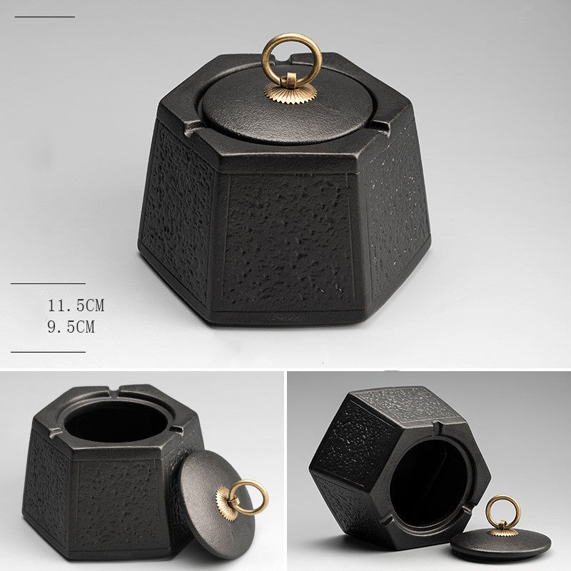 Household Large Ceramic Personality With Cover Anti-fly Ash Car Fashion Trend Ashtray