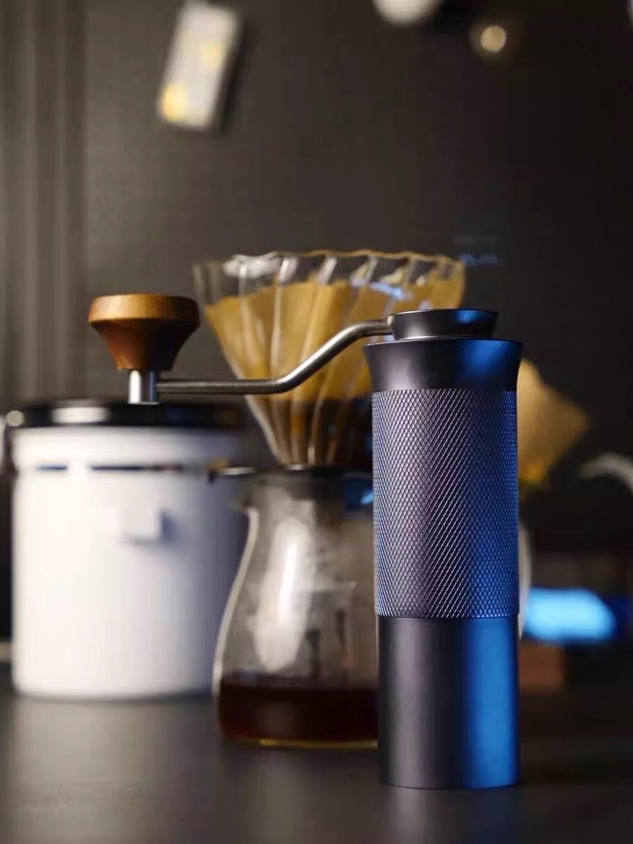 Hand-cranked CNC Stainless Steel Grinding Core Coffee Bean Grinder Coffee Machine