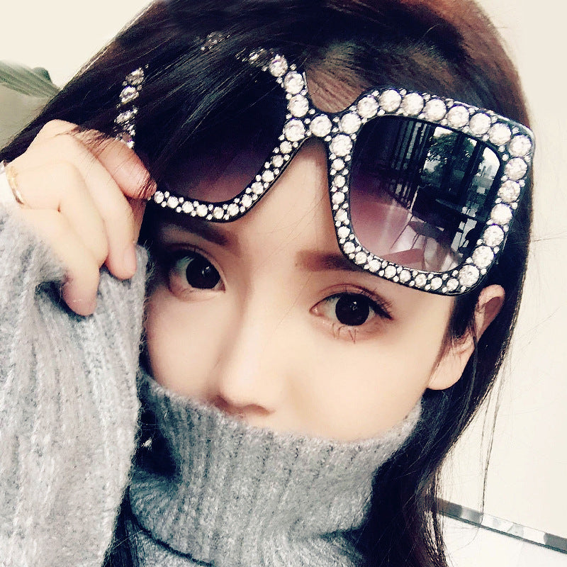 Lunettes de soleil carrées à diamants