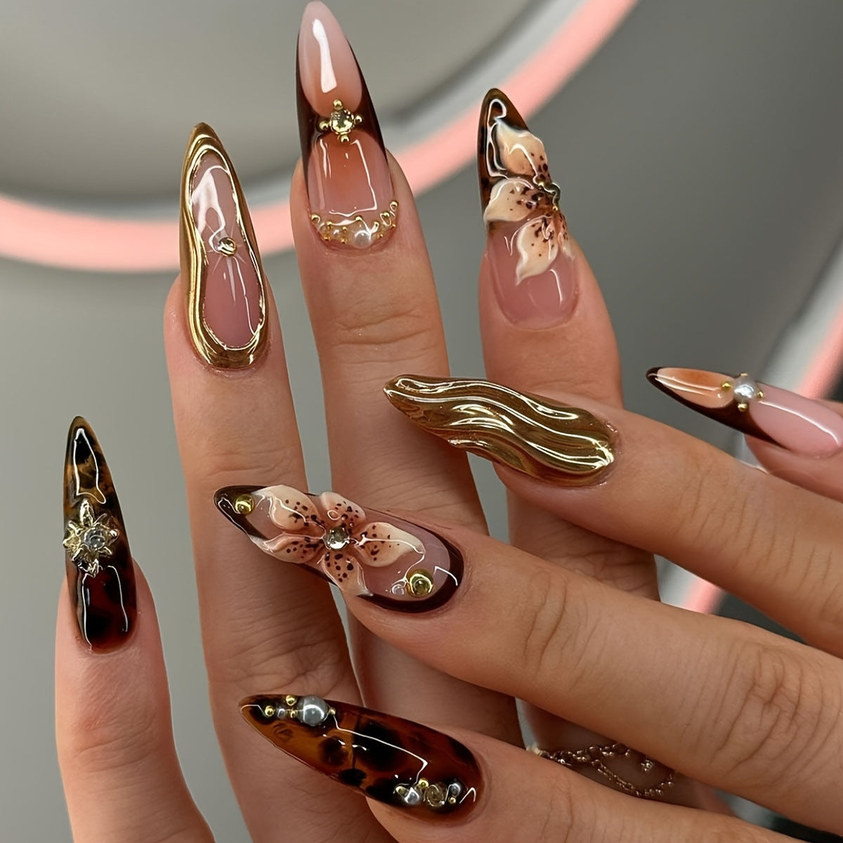 Gorgeous Sweet Cool Flower Design Press-type Wear Armor