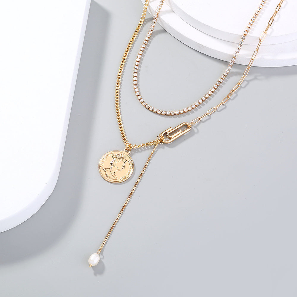 European and American foreign trade hot-selling jewelry, claw chain queen portrait double necklace, diamond-encrusted safety paper clip stitching necklace