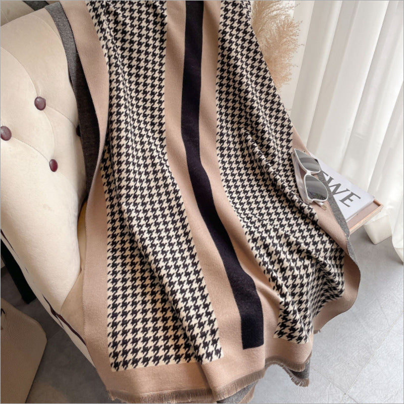 Short Beard Fringe Decoration Women's Cashmere Houndstooth Scarf