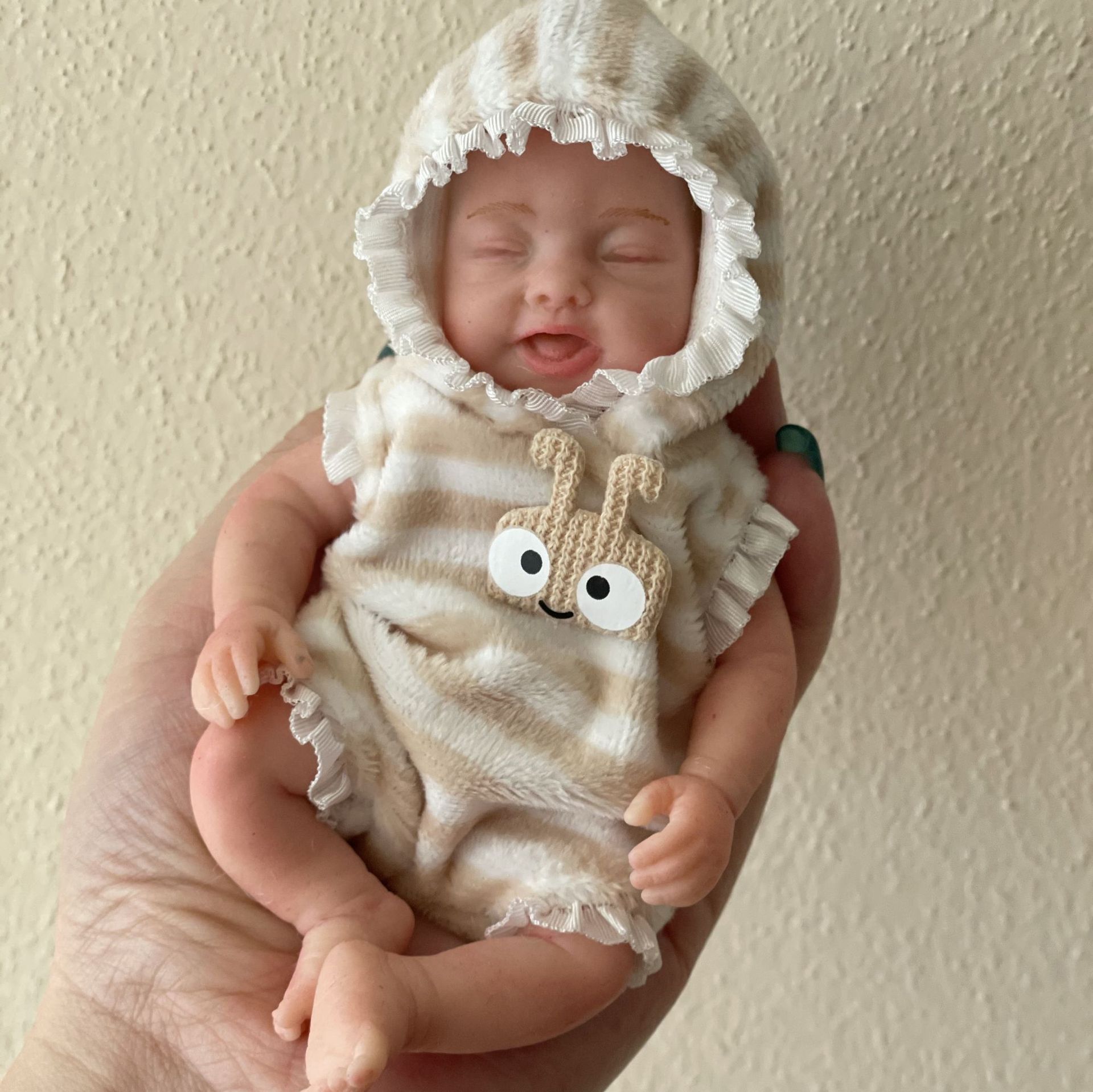 15CM Solid Silicone MINI Palm Doll Simulation Baby
