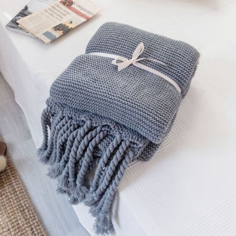 Office sofa blanket with tassel knitted thread blanket