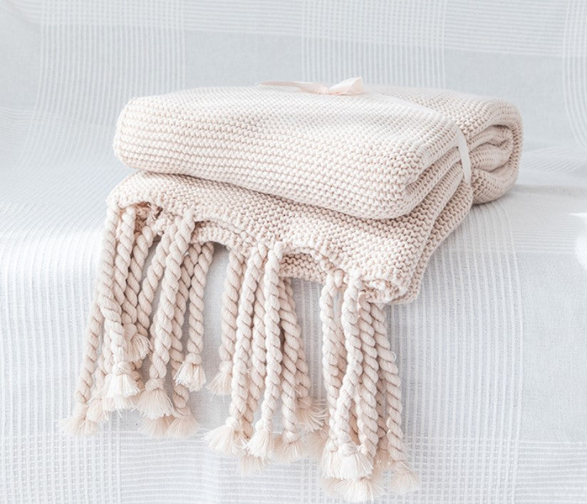 Office sofa blanket with tassel knitted thread blanket