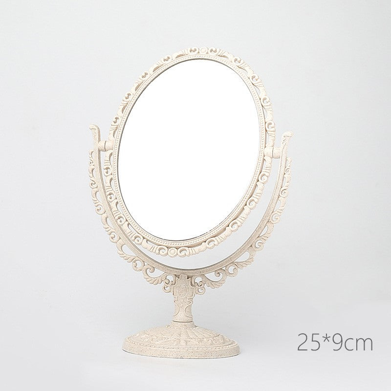 Double-sided makeup mirror