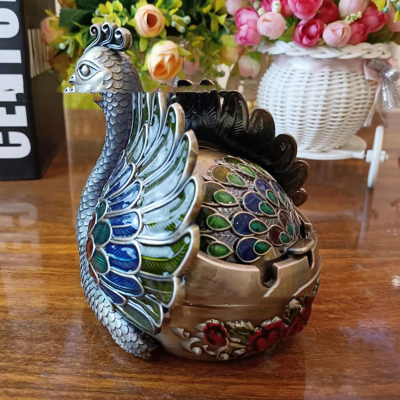 Creative Fashion Retro Home Peacock Shape Ashtray