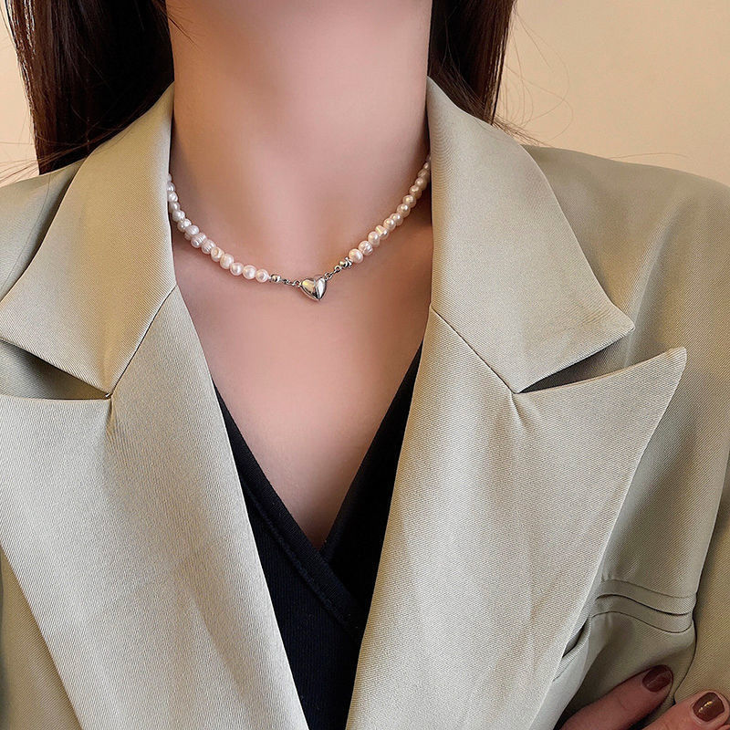 Baroque Natural Pearl Necklace Women's Love